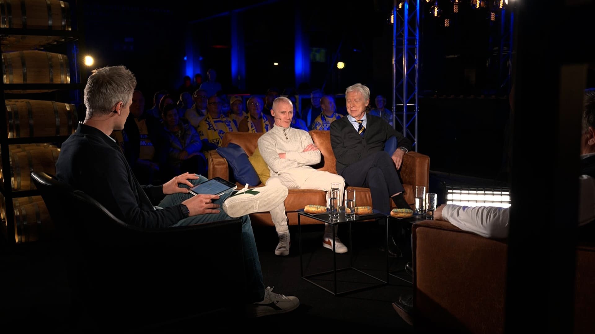 100 jaar STVV LiveGroup produceerde een live TV show rond het 100 jarig bestaan van de voetclub STVV uit Sint-Truiden. Een multicam productie met 6 camera\'s en flightcase regieset live op TV Limburg